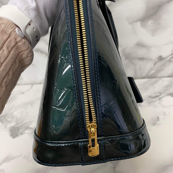 Louis Vuitton Alma Vernis Pm - Picture 4 of 11
